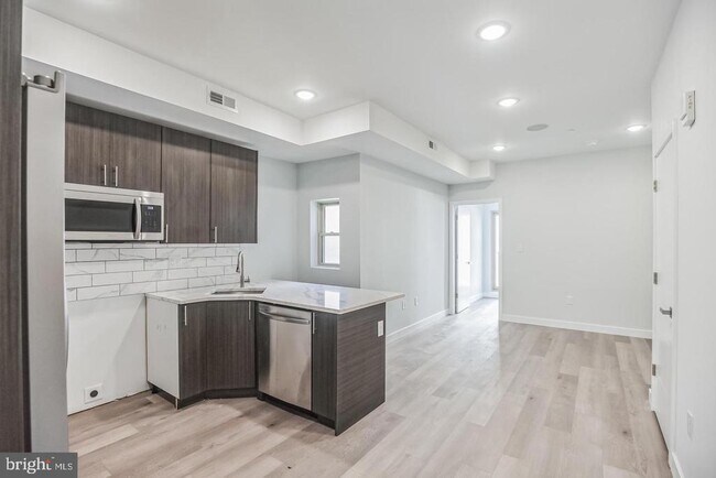 Building Photo - 2212 N Marshall St