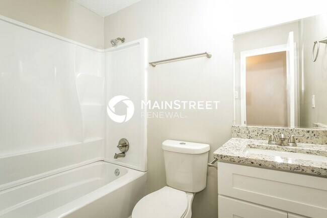 Building Photo - 4 Bedroom Pet-Friendly Home in COVINGTON, GA with Main Street Renewal