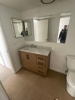 Building Photo - 2408 W Campbell Ave