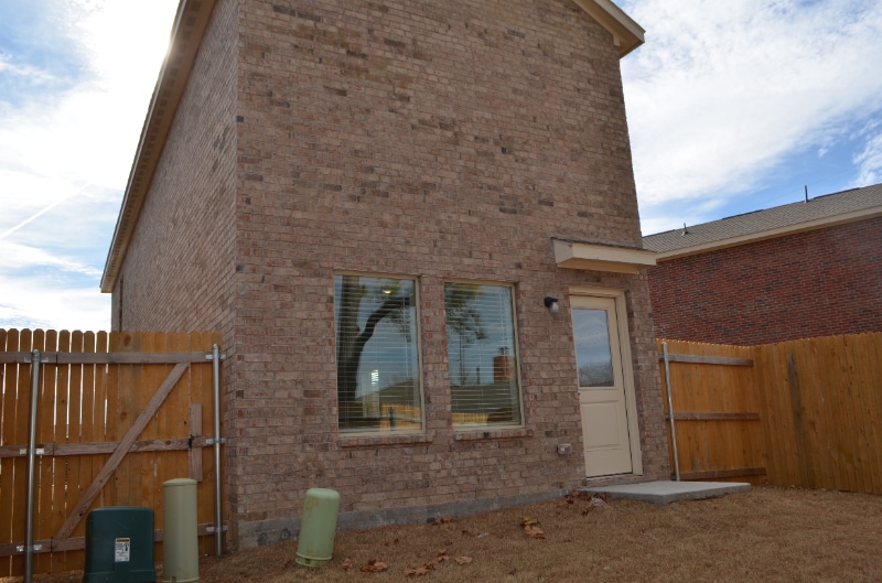 Building Photo - 1809 Wolford Wy