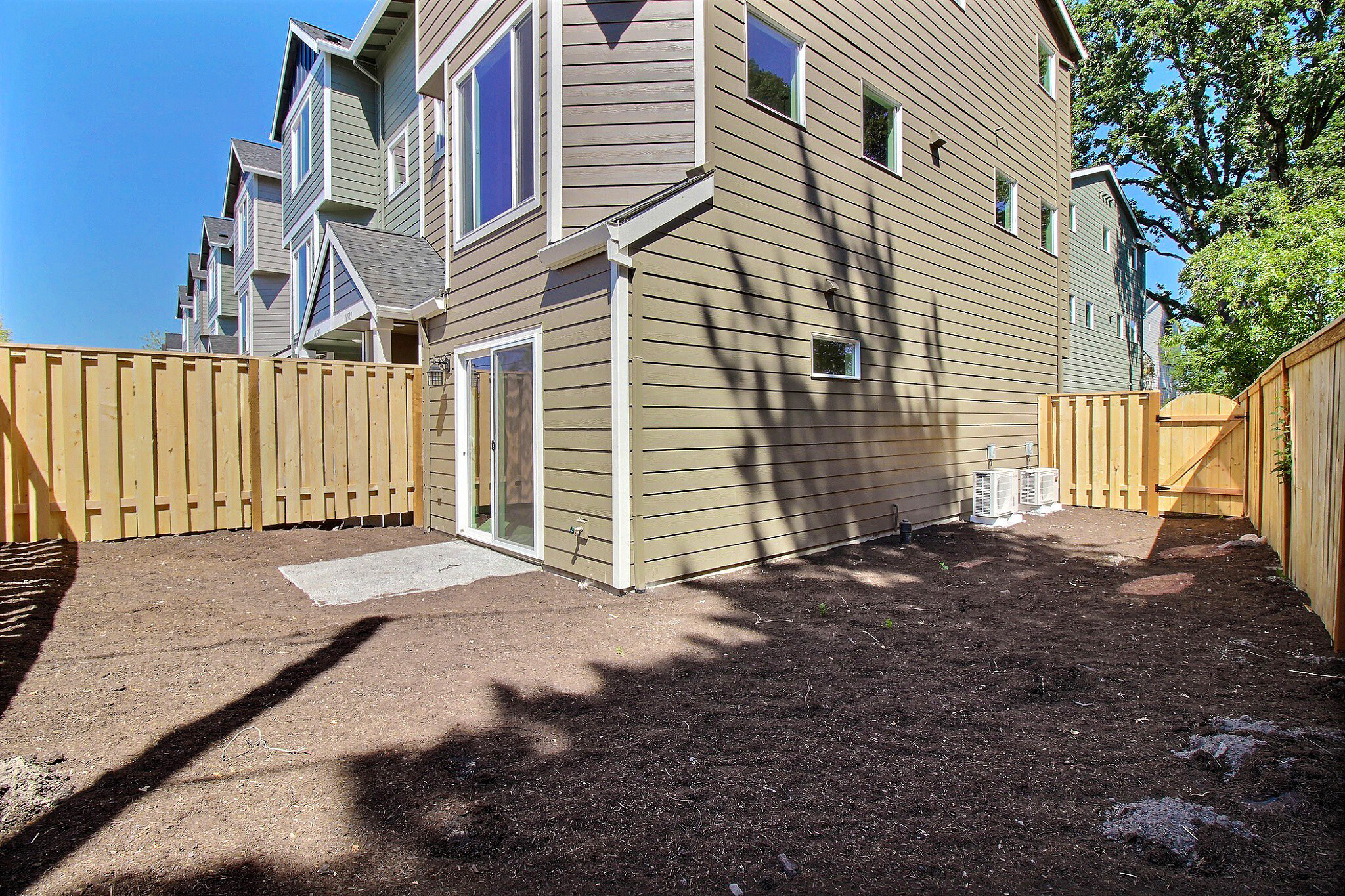 Building Photo - 16606 Southwest Barsotti Street