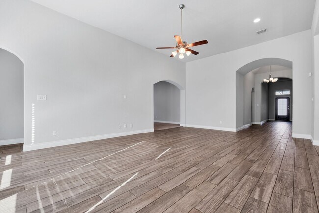 Building Photo - 8823 Haystack Rd