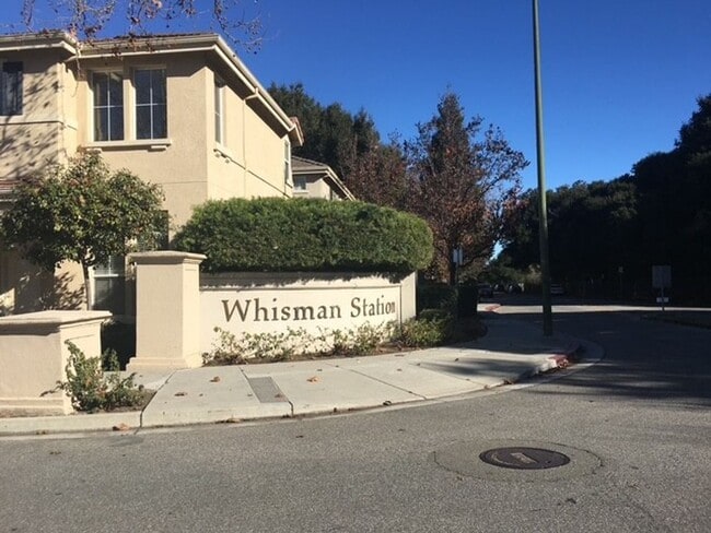 Building Photo - 3 Bedroom 2.5 Home in Whisman Station