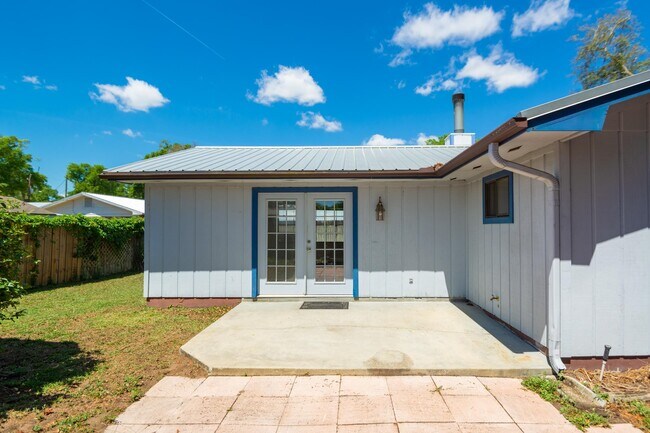 Building Photo - 328 Linden Rd