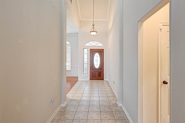 Building Photo - 16635 Bishop Knoll Ln