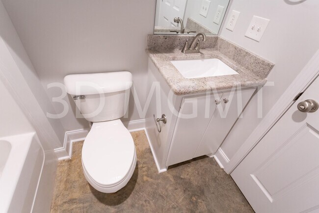 Building Photo - 103 Wedgewood Cr