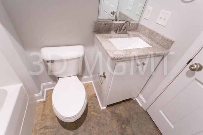 Building Photo - 105 Wedgewood Cr