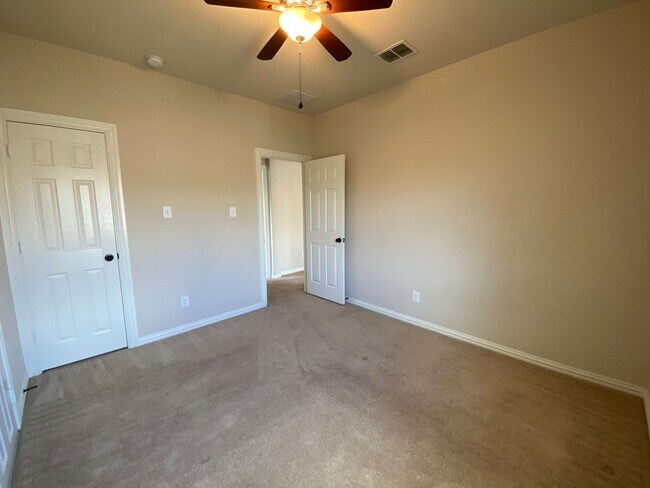 Building Photo - July Move-In Special
