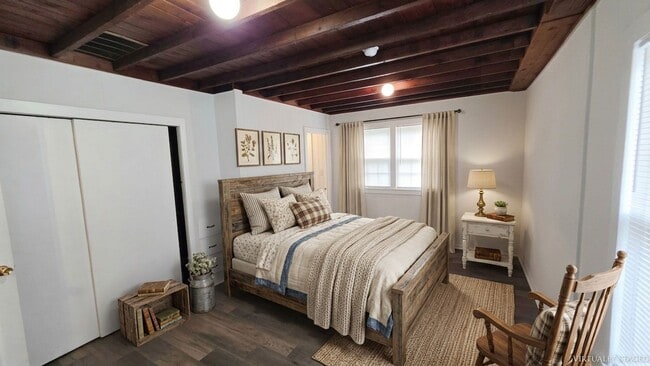 Building Photo - Newly Remodeled.