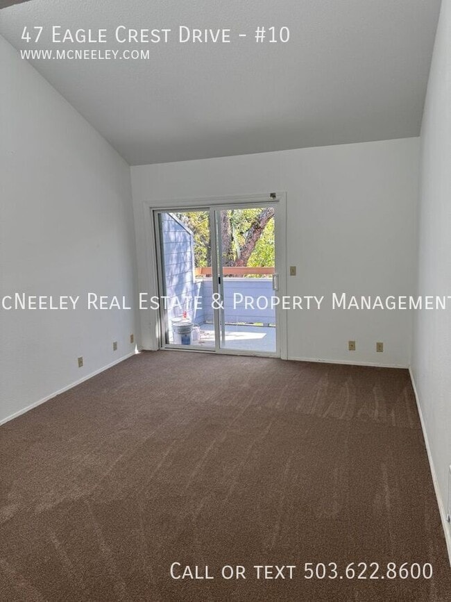 Building Photo - 47 Eagle Crest Dr