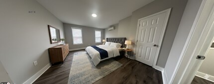 Building Photo - 1235 W Huntingdon St