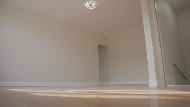 Building Photo - 363 Avenue A