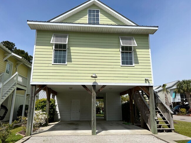 Primary Photo - 10 Weatherboard Court