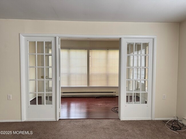 Building Photo - 561B Malvern Ct
