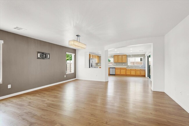 Building Photo - 9376 Fort Bayard Ave