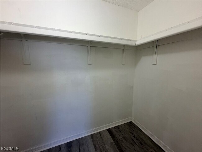 Building Photo - 823 Gleason Pkwy