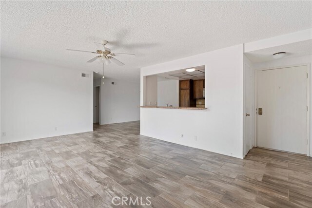 Building Photo - 13624 La Jolla Cir