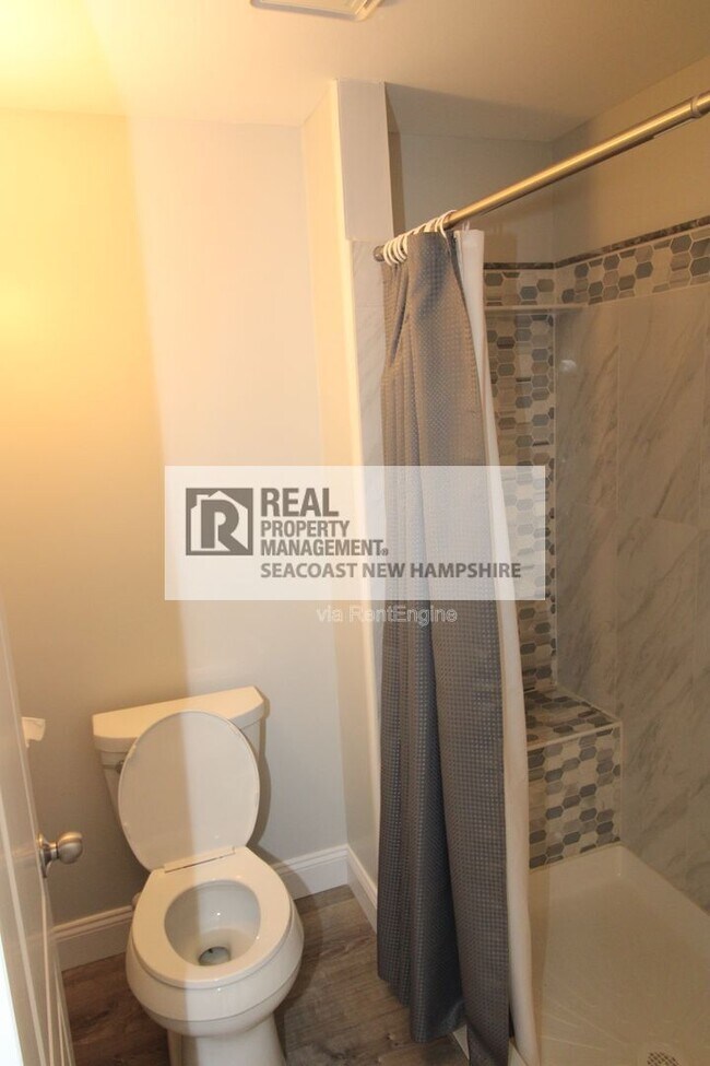 Building Photo - 93 Henry Law Ave