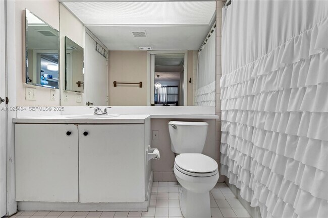 Building Photo - 2626 SE 20th Ct