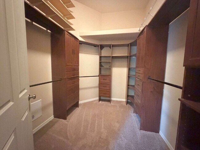 Building Photo - 24317 Summer Wind Ct