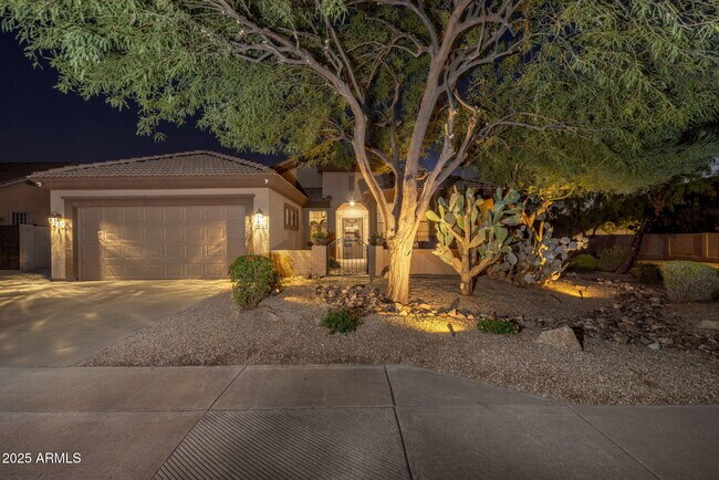 Building Photo - 9053 E Hobart St