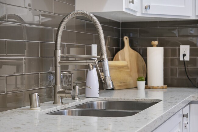 Building Photo - 2994 39th St