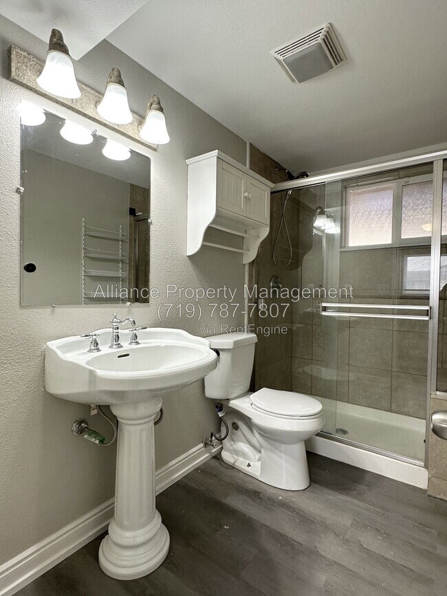 Building Photo - 1250 Chiricahua Dr