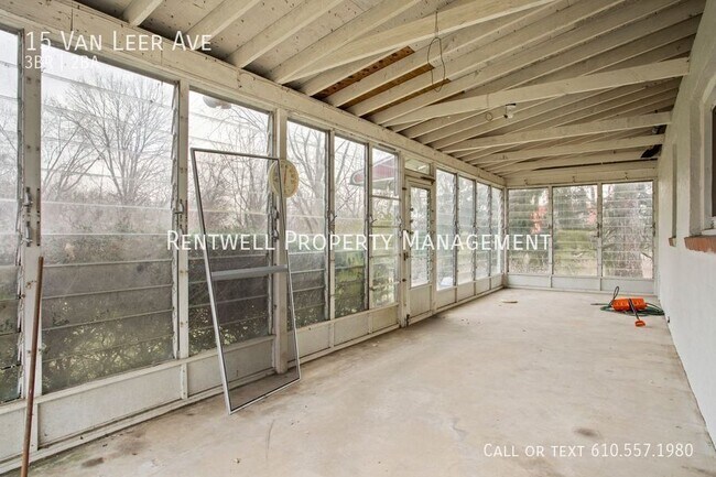 Building Photo - 15 Van Leer Ave
