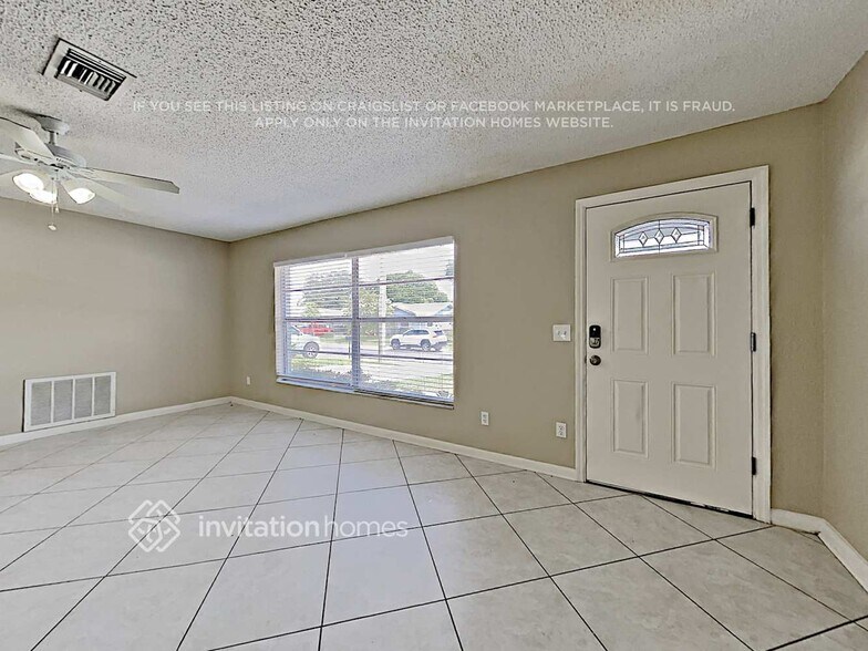 Building Photo - 1711 Ironwood Ct E