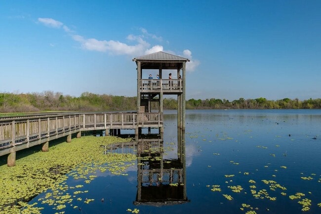 Building Photo - 707 Montclair Blvd