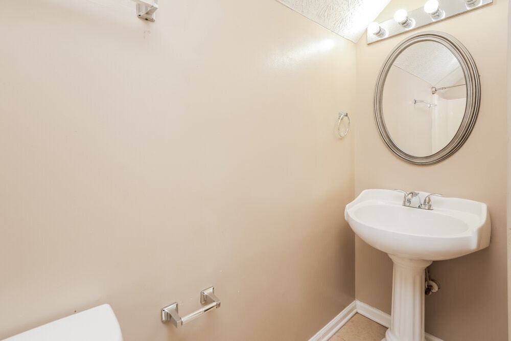 Building Photo - 710 Maggie Mae Ln