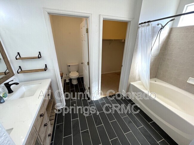 Building Photo - 8397 Hames Dr