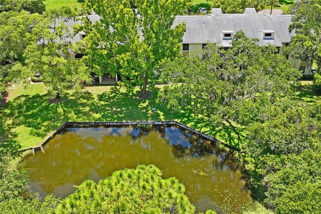 Building Photo - 3232 Lake Pine Way E