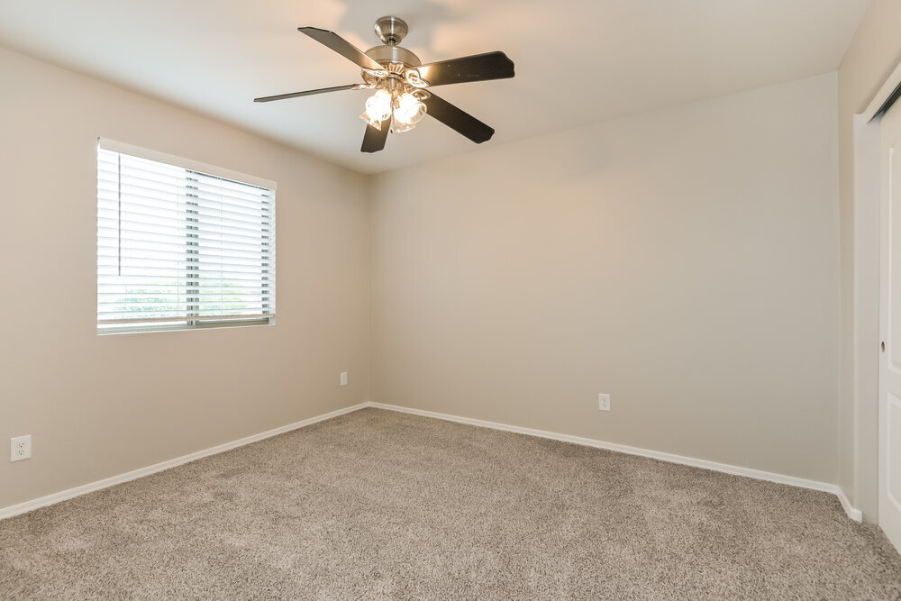 Building Photo - 641 W Emerald Key Dr