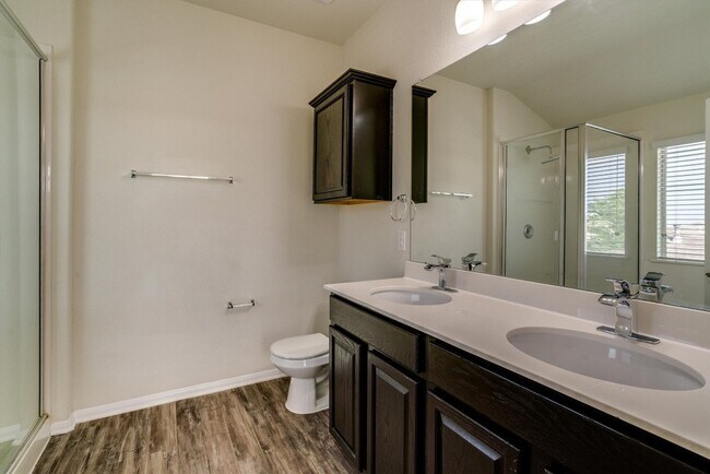 Building Photo - 12422 Stoneridge Gap Ln