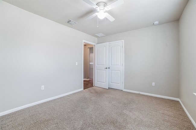 Building Photo - 101 Acadia Cv