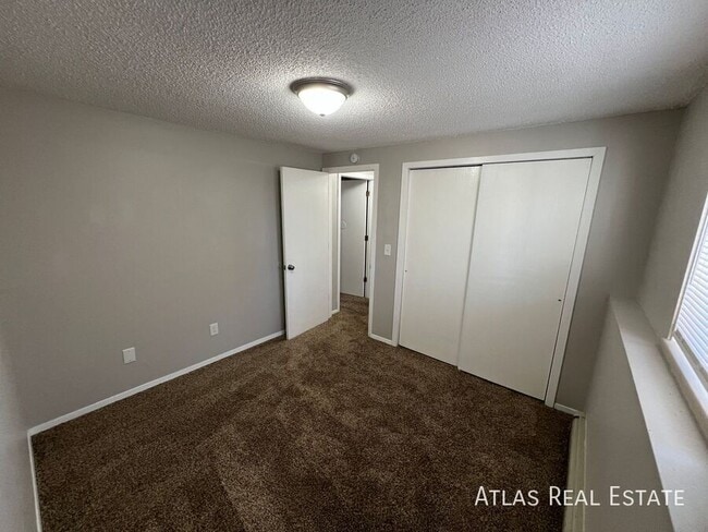 Building Photo - 730 Swope Ave