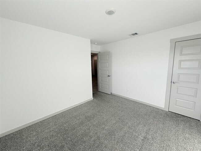 Building Photo - 28930 Yampa Mill Ln