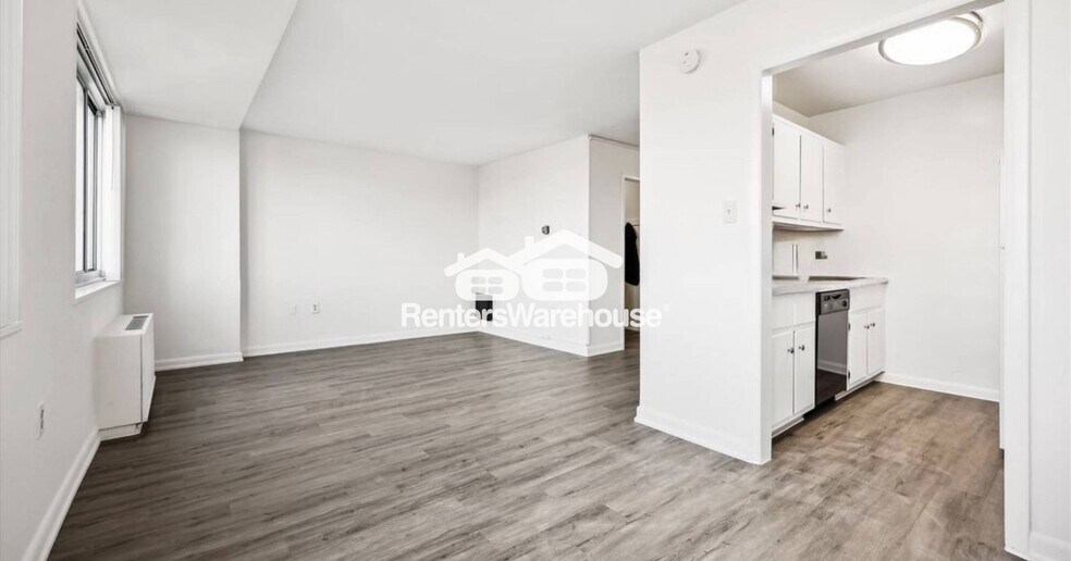 Building Photo - 10500 Rockville Pike