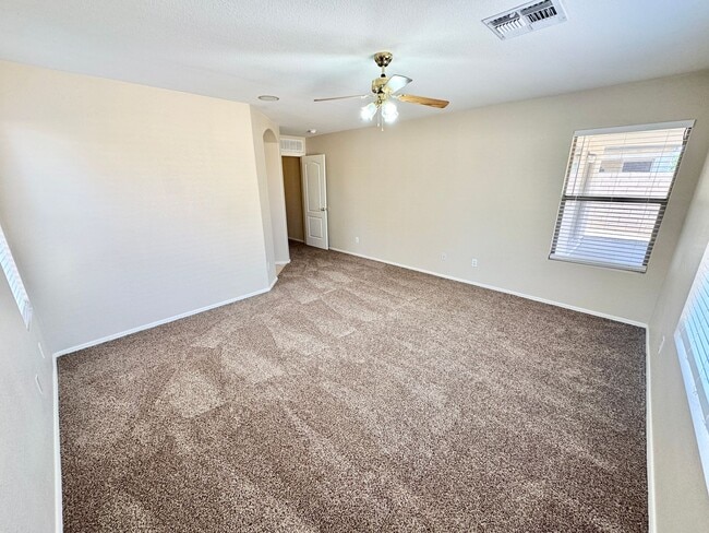 Building Photo - Redone 3 Bedroom 2 Bath Single Level Home in Coldwater Springs Community in Avondale