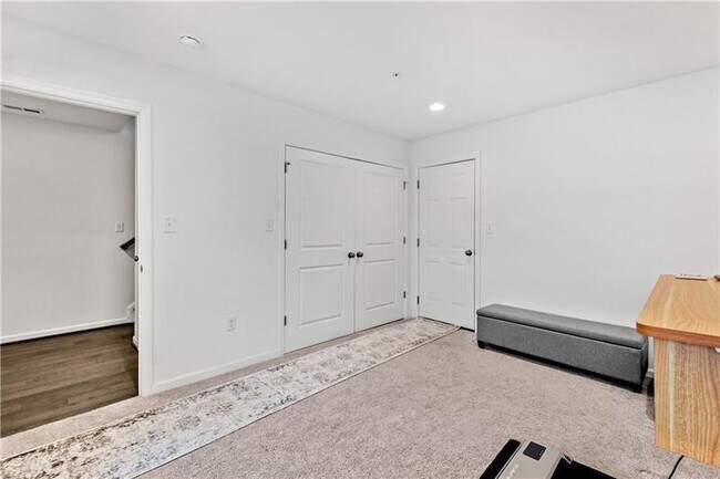Building Photo - 3204 Lynk Alley