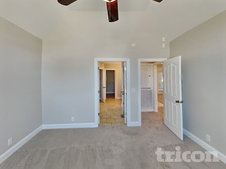 Building Photo - 2911 Wolves Trail