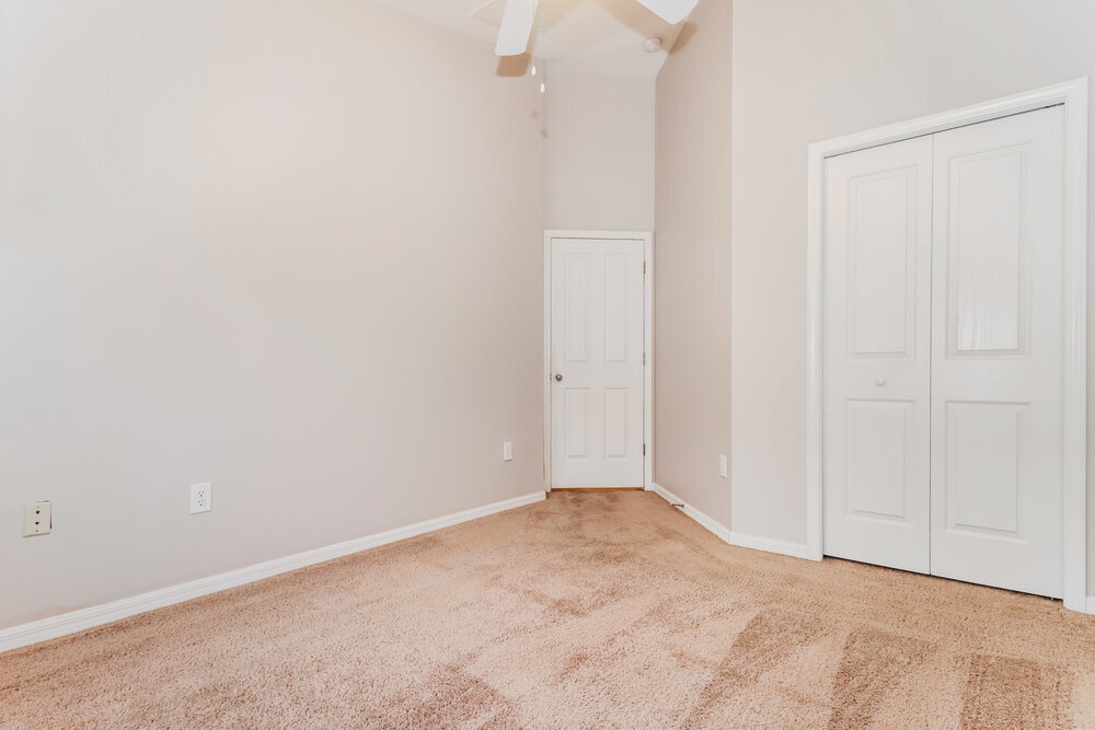 Building Photo - 9912 Riverchase Dr
