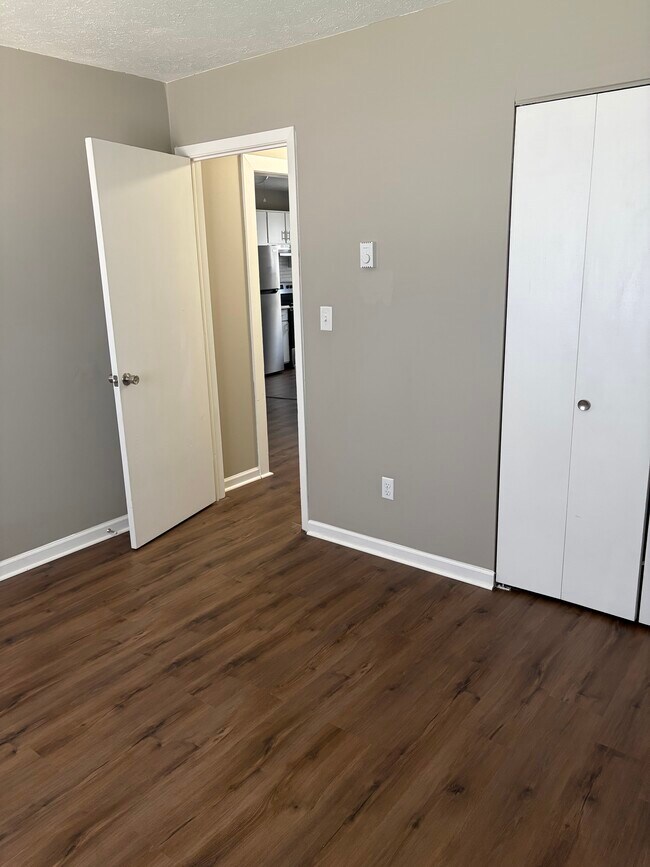 Building Photo - 1516 Avery St