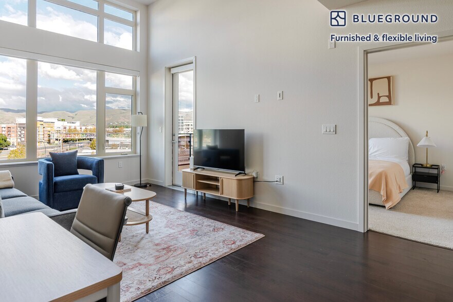 Building Photo - 650 E Capitol Ave