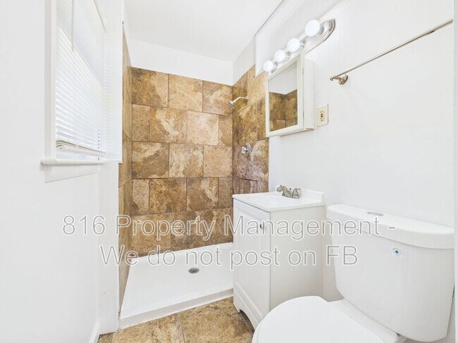 Building Photo - 7800 E 91 St