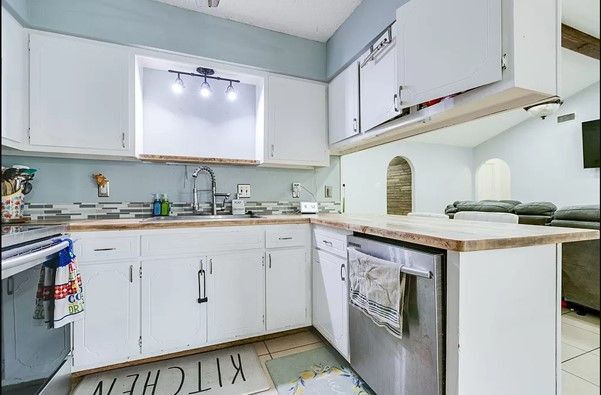 Building Photo - 3814 Butterfield Rd