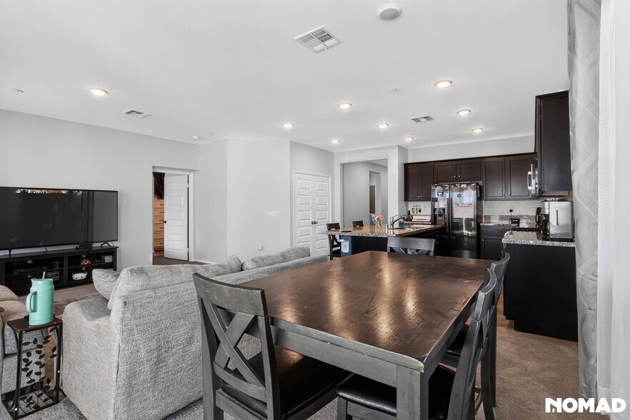 Building Photo - 6296 Aural Pl