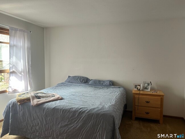 Building Photo - 17 Eagle Rock Cir