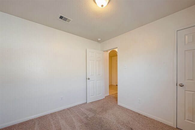 Building Photo - 26915 Teal Bayou Ln